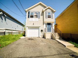 40-42 Holland St, Newark, NJ