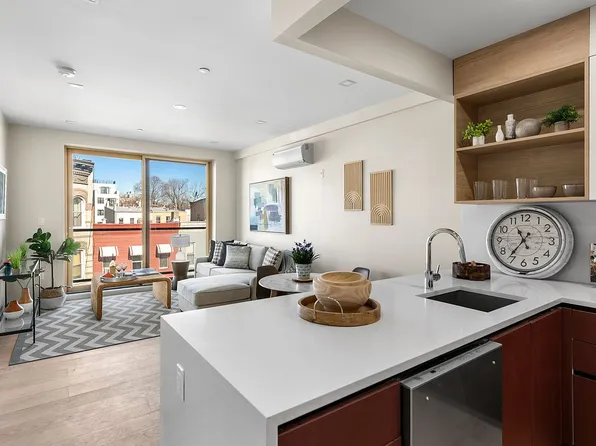 68 Eldert St #3C, Brooklyn, NY 11207
