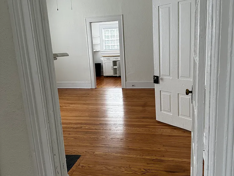 518 Oakwood Ave #A — Photo 3