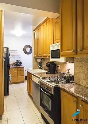 Sold by FirstService Realty (legacy) | media 5