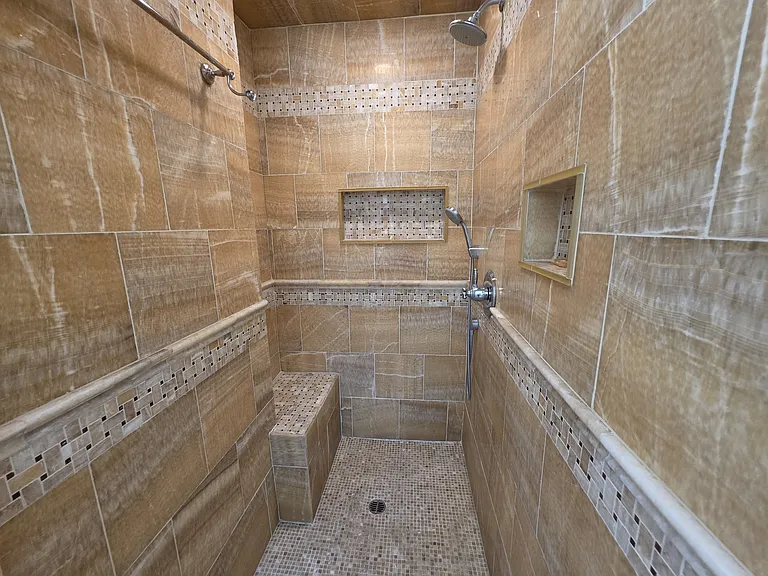 20758 Stephanie Dr — Photo 14