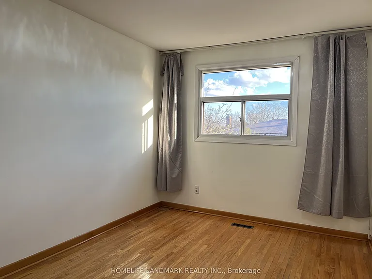 31 Pawnee Ave #UPPER — Photo 15