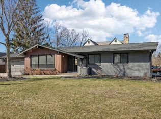 726 West Wisconsin AVENUE, Oconomowoc, WI