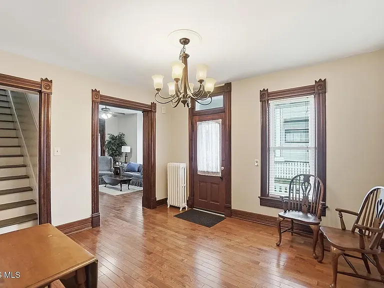 409 W Wooster St — Photo 5