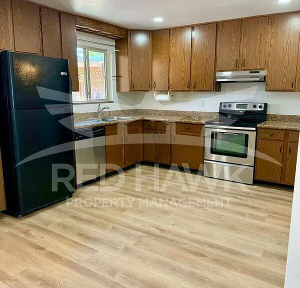 6607 E Sheridan St — Photo 14