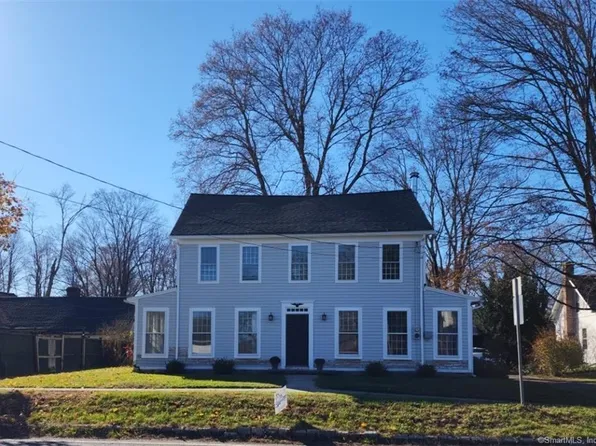 13 Washington Road, Woodbury, CT 06798