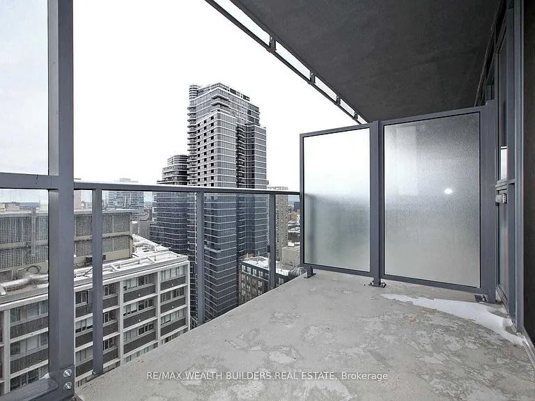7 Grenville St #2609 — Photo 29