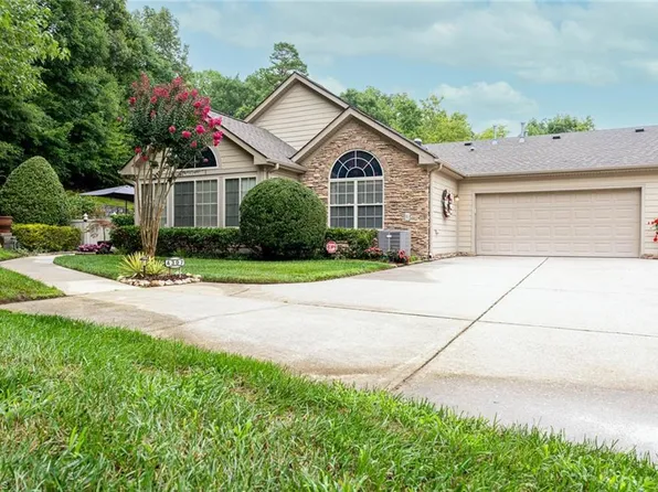 4307 Plantation Ridge Ln, Greensboro, NC 27409