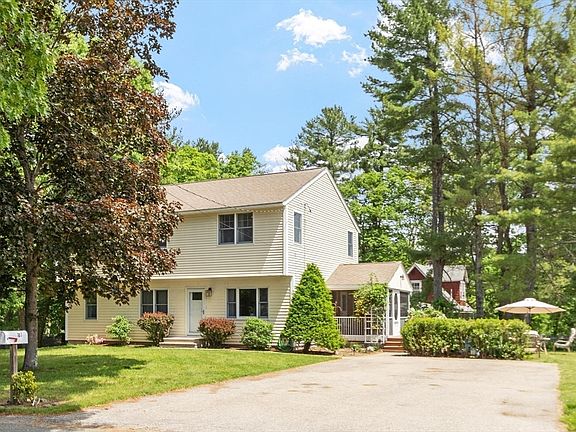 2nd image of 107 Maple Rd