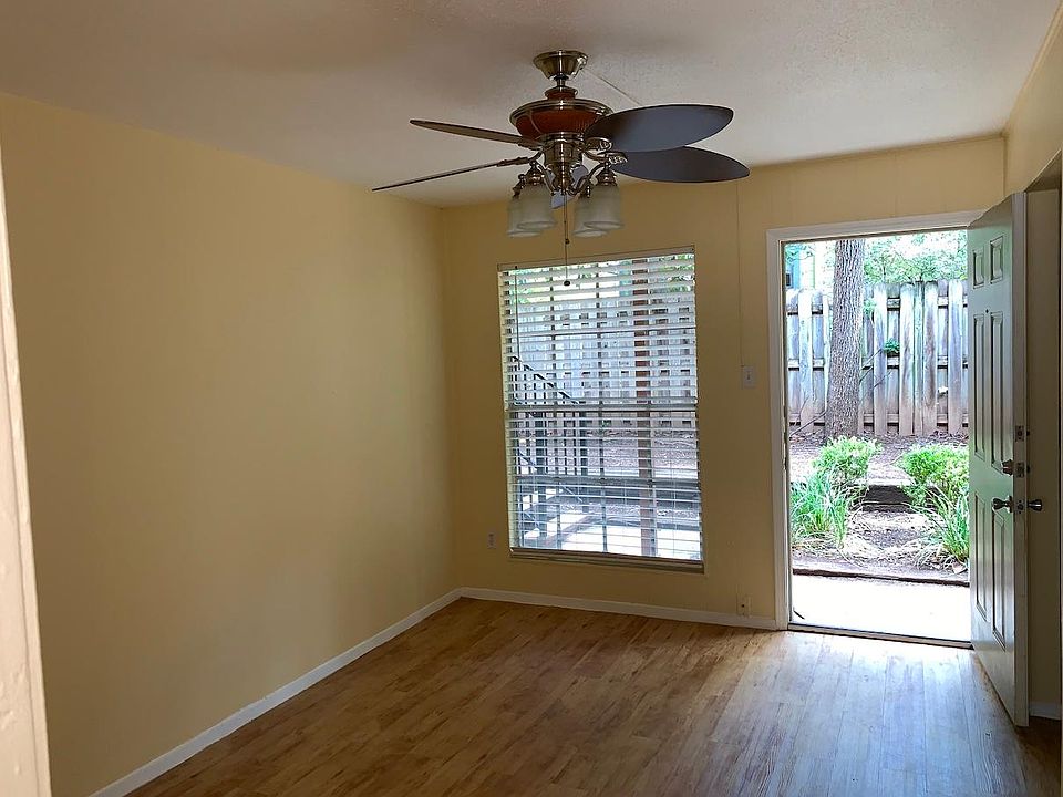 Unit facing courtyard