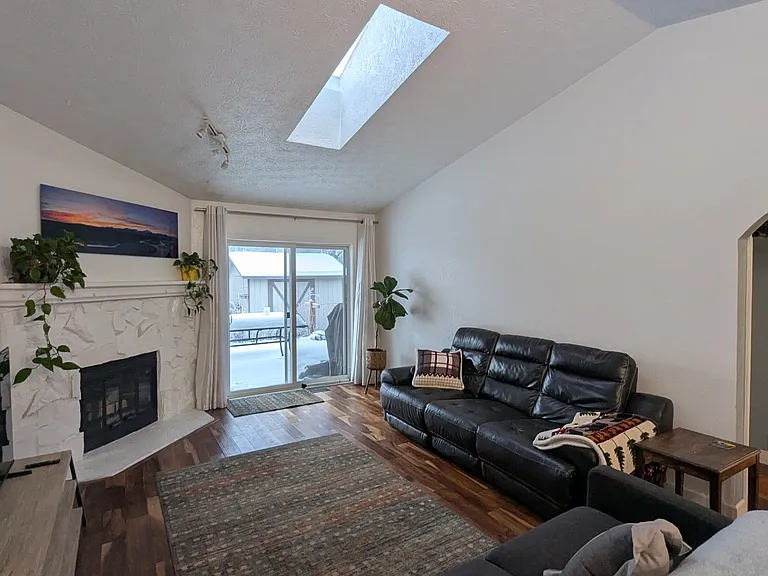 7160 Beaumont Cir — Photo 13