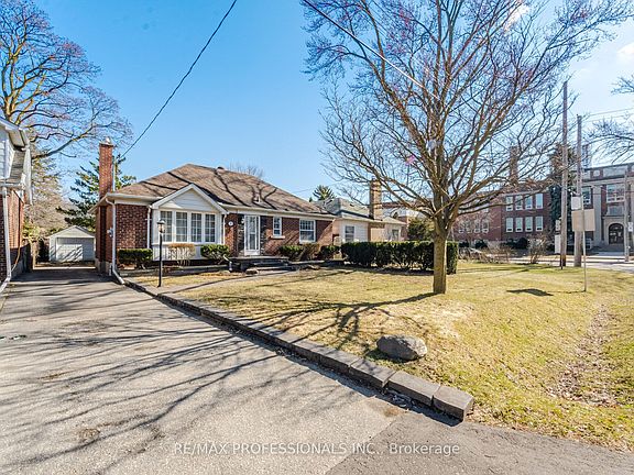 2nd image of 1 Loyalist Rd