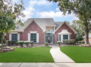 15118 Greenleaf Ln, Houston, TX 77062