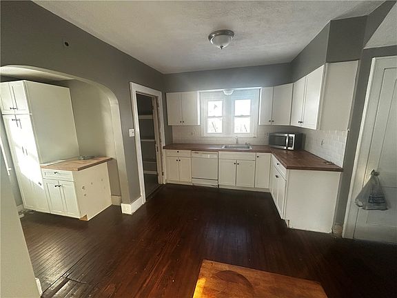 5th image of 470 Grandview Ave