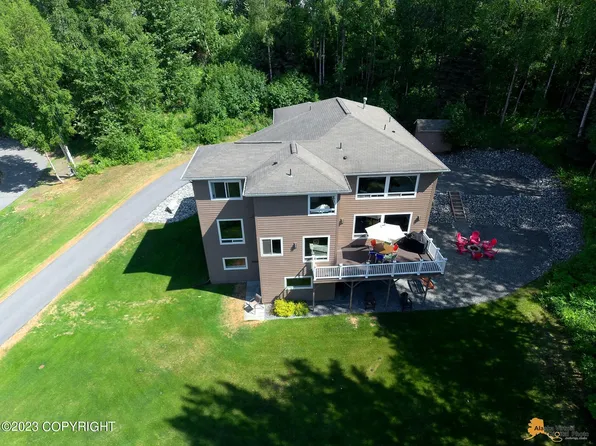 7481 Park West Cir, Anchorage, AK 99502