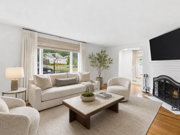 78 Range Ave, Lynn, MA 01904