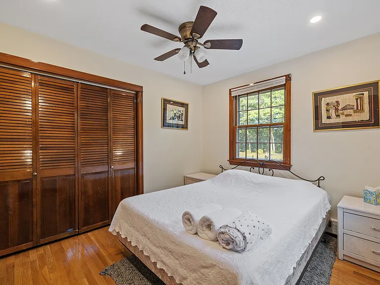 285 Acapesket Rd — Photo 15