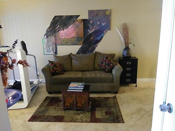 5th image of 420 N Villa Ct Unit 113