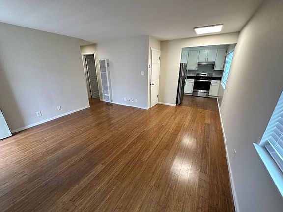 4th image of 440 Walnut St #7