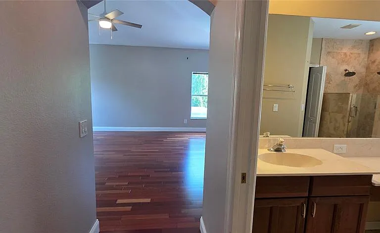 11609 Greensleeve Ave — Photo 32