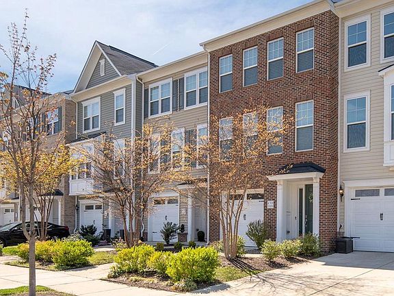 3rd image of 650 Aspen Rd #108