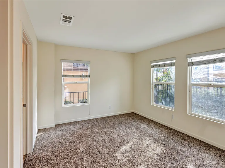 311 Mission Terrace Ave #311 — Photo 4