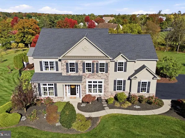 593 Godshall Rd, Telford, PA 18969