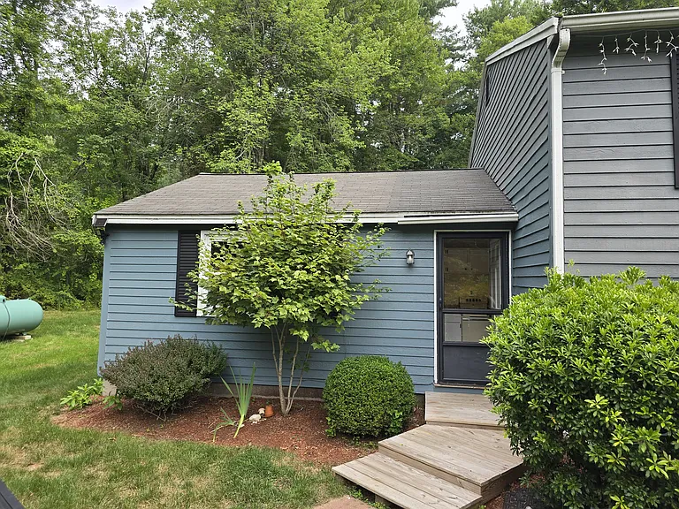 35 N Lowell Rd #B — Photo 2