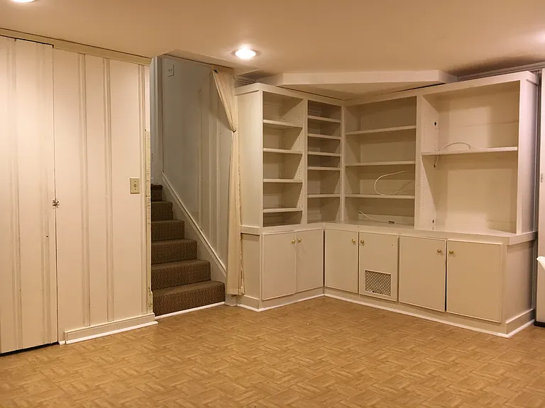 720 Parkway Ter — Photo 13