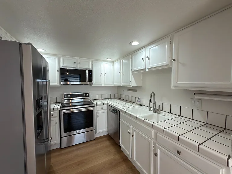 770 Harrison St #14 — Photo 1