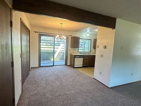4th image of 269 Cape Cod Dr APT 4