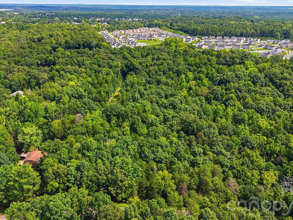 1st image of 617 Whippoorwill Ln