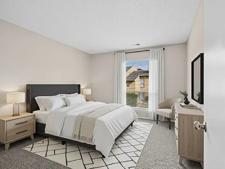 Broadway Reserve Apartments A Fresh, Revitalized Home in Tyler, TX — Photo 12