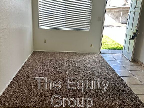 4th image of 311 E Elm St APT 4