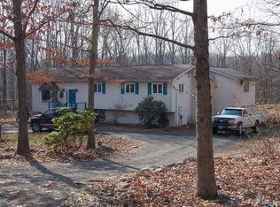524 Recreation Dr, Effort, PA 18330