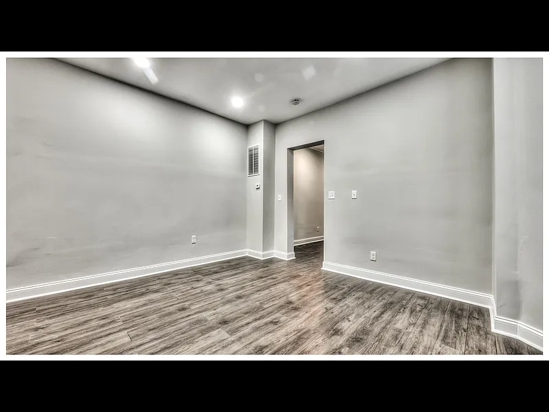 2 bed, 1.0 bath, 900 sqft, $1,175 — Photo 2