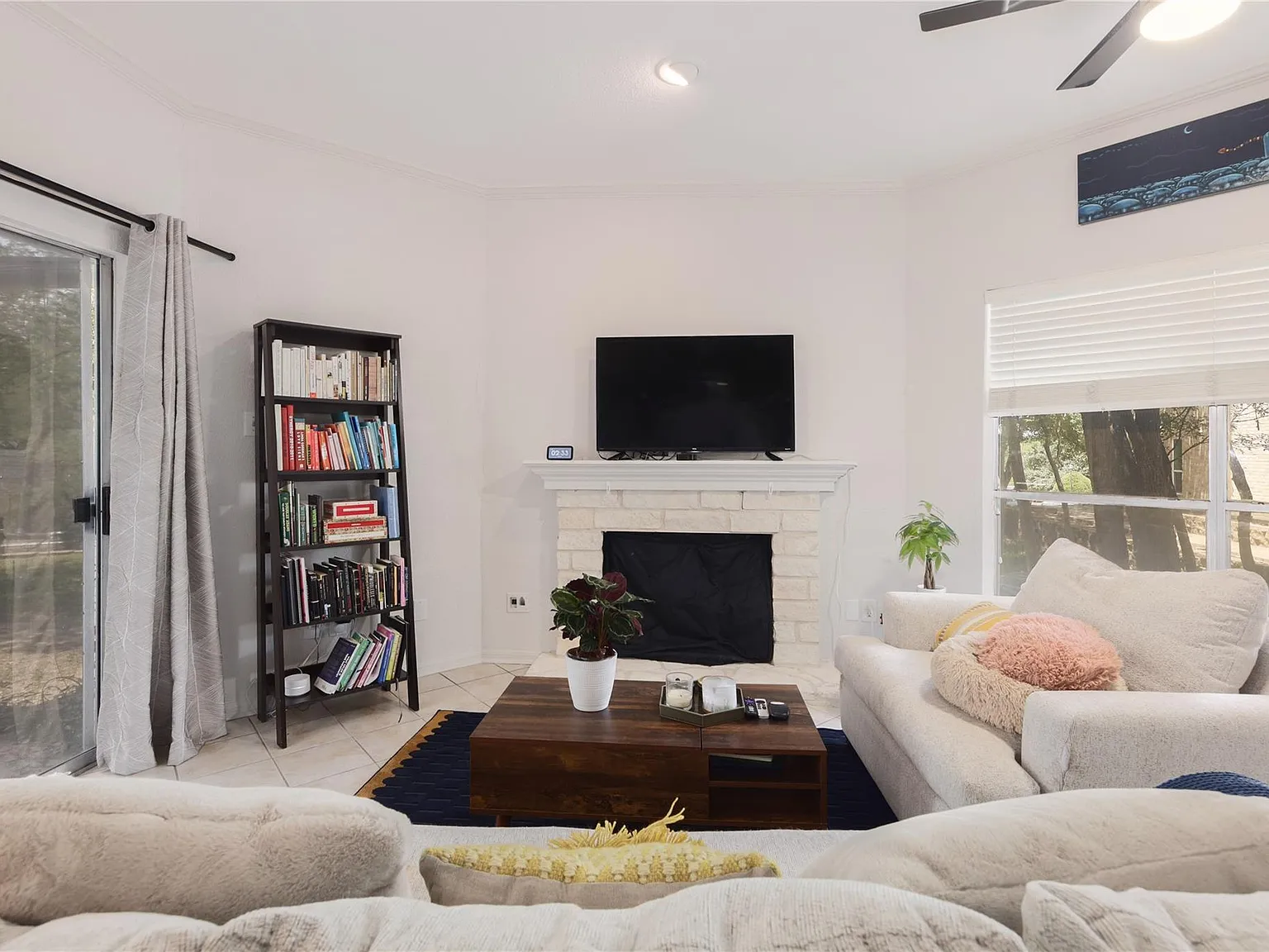 1 bed, 1.0 bath, 750 sqft, $1,295 — Photo 3
