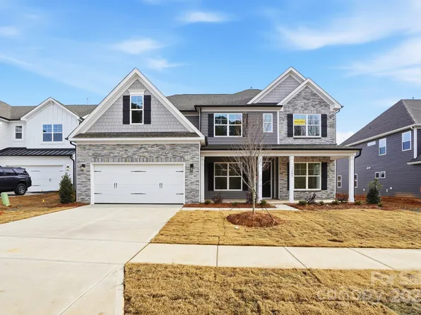 1247 Carrington Dr, Stanley, NC 28164