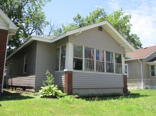 160 E Acton Ave, Wood River, IL 62095