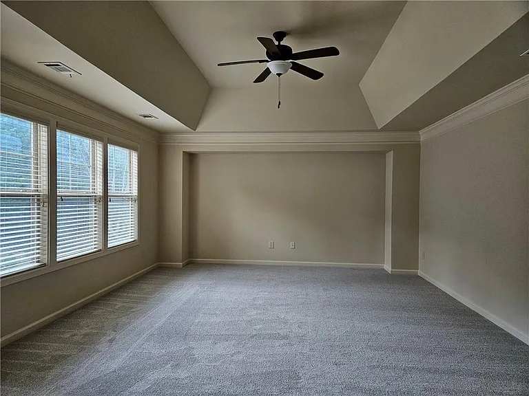 3155 Stonecrest Dr — Photo 13