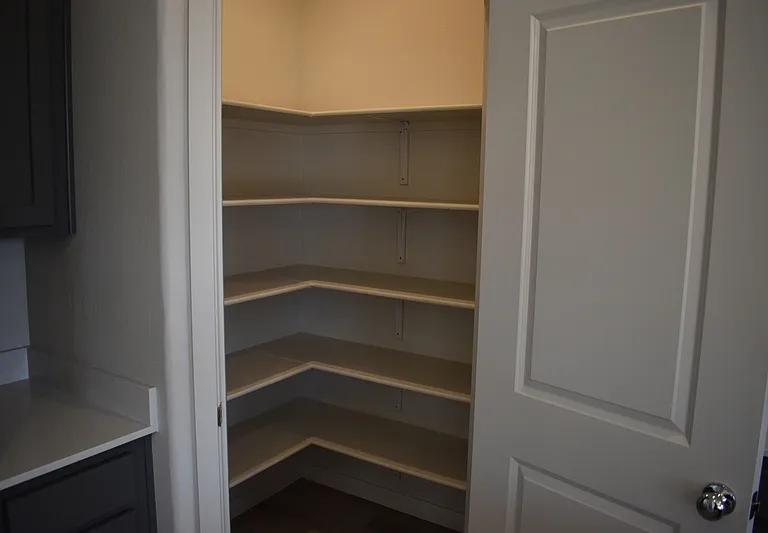 4624 Athena Dr — Photo 15