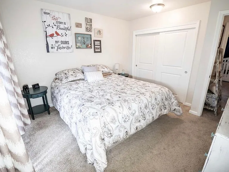 210 Canterbury Ave — Photo 26