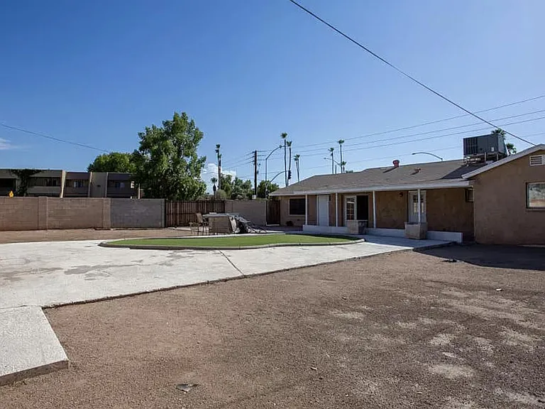 1233 S Hardy Dr — Photo 19