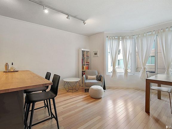 2nd image of 240 Lombard St APT 635