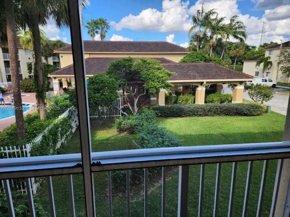 460 S Park Rd APT 209, Hollywood, FL 33021