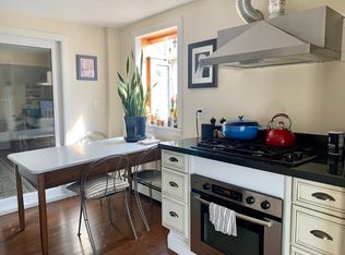 89 Green St APT 3, Boston, MA 02129