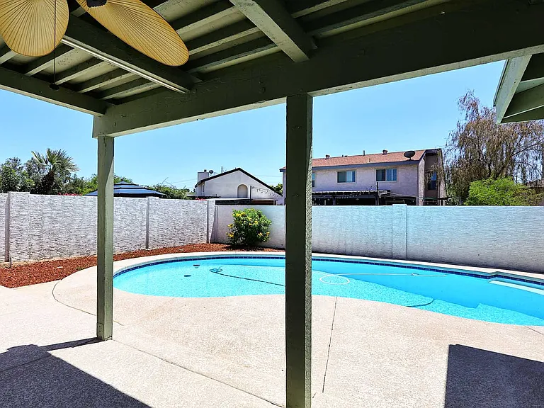 1627 E Redfield Rd — Photo 37