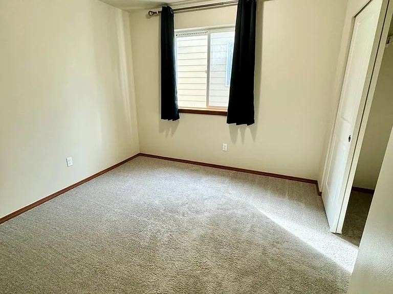 111 Puller Ln — Photo 19