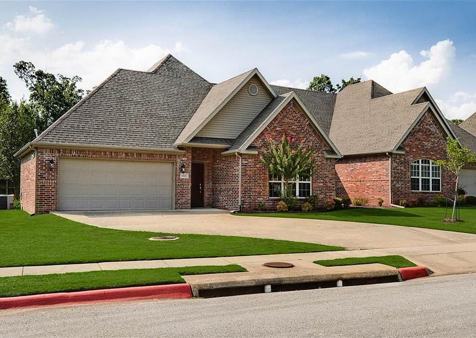 1st image of 4035 N Meadow View Dr