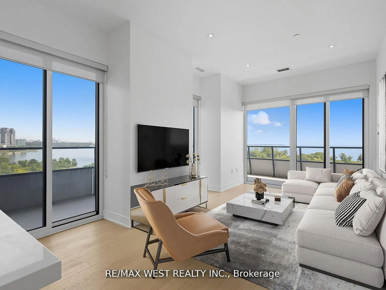 2 bed, $4,500 — Photo 2